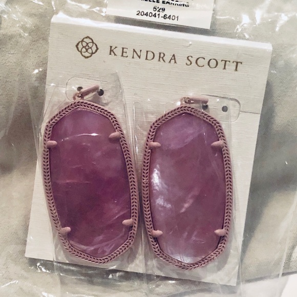 NWT Kendra Scott Matte Liliac Danielle Earrings - Picture 3 of 8
